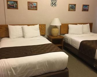The Canyon Motel & Rv Park - Williams - Bedroom