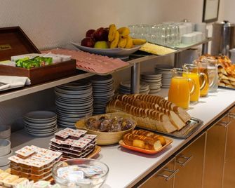 Hotel Uthgra De Las Luces - Buenos Aires - Buffet