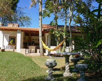 Exclusive Top Swimming Pool of the Residence Conforto Lazer 24h Security. br - Ibiúna - Patio