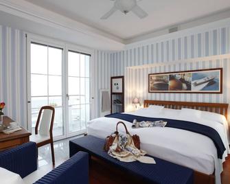 Yachtsport Resort Lago Maggiore - Brissago - Bedroom