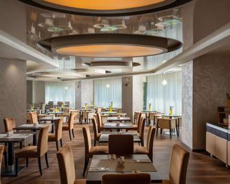 Bucharest Unirii Square - Handwritten Collection - Bucharest - Restaurant