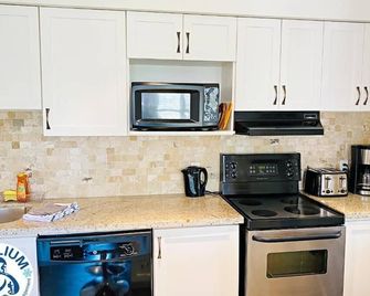 Blue Mountain Suites - The Blue Mountains - Kitchen