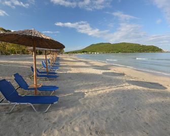 Ammos Bay - Ammoudia - Beach