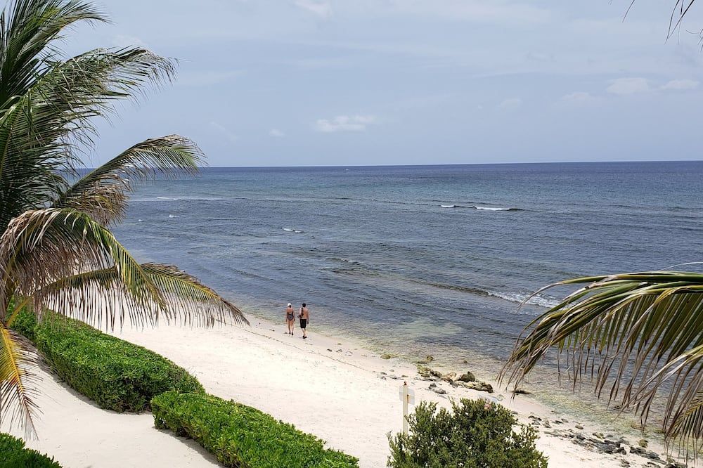 Ocean Paradise - North Side - Beach