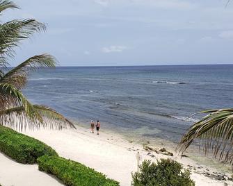 Ocean Paradise - North Side - Playa