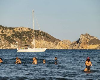 Hotel Coral Boutique by gaiarooms - L'Estartit