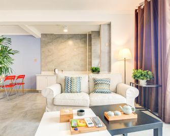 Taiyuan Jishengan Apartment - Taiyuan - Sala de estar