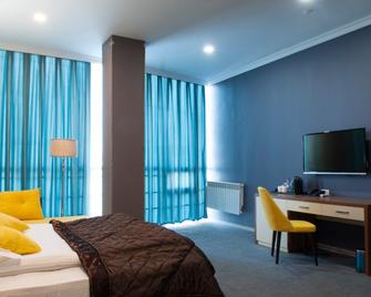 Square Inn - Baku