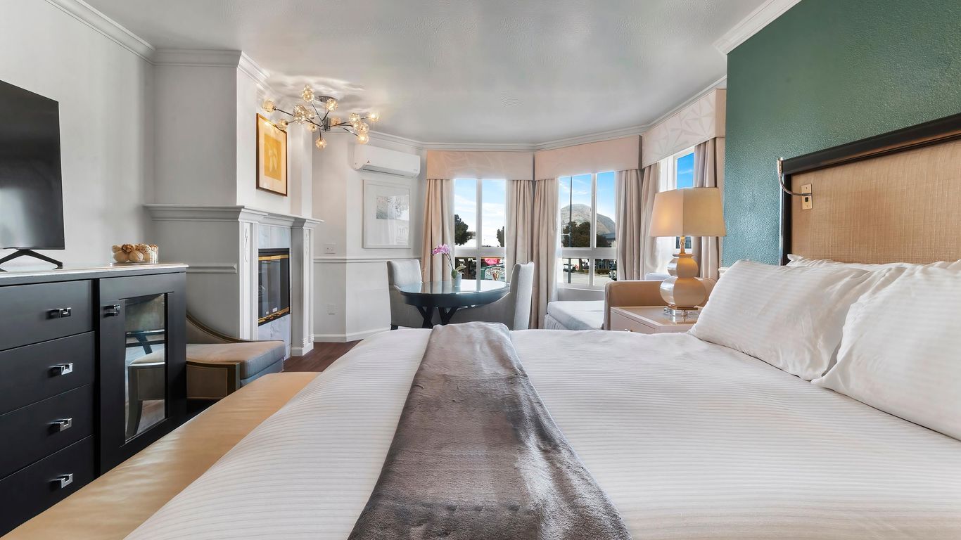 Ascot Inn at the Rock