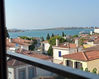 Sirin Garden Ayvalik - ايفاليك - شرفة