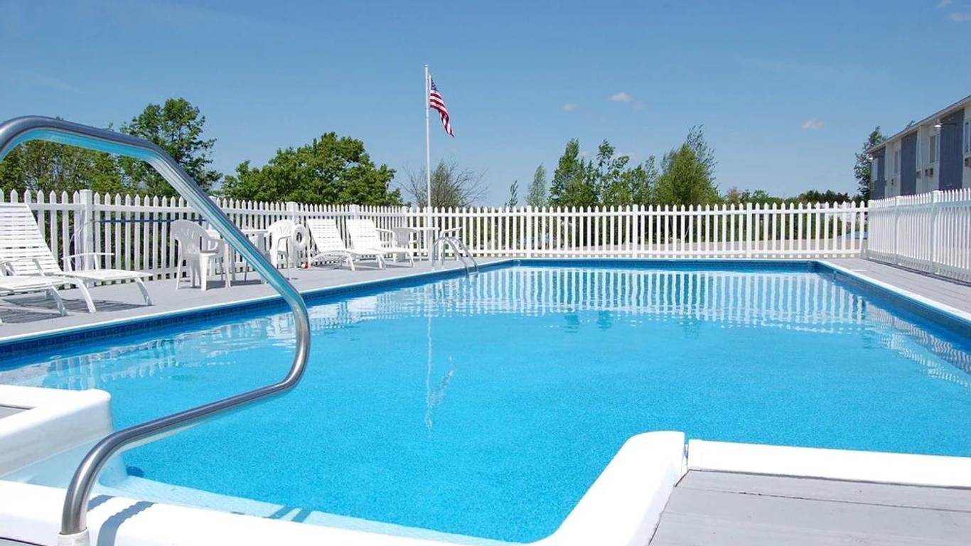 Eagle's Lodge Motel