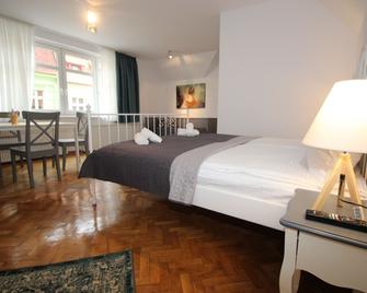 92 Residence - Braşov - Bedroom