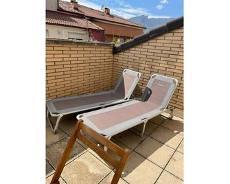 6-seater duplex to disconnect from routine - Oliana - Balcón