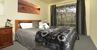 Tombstone Motel, Lodge & Backpackers - Picton - Bedroom