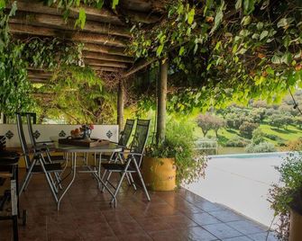 Country Mansion in Montemor-o-novo Alentejo - Montemor-o-Novo - Innenhof