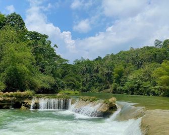 Busai Dream Falls Resort - Loboc