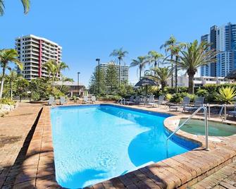 Acapulo 2 Bed Ocean View Surfers Paradise - Clear Island Waters - Pool