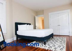 Luxury 3 Bedroom, 20 min to Boston, 15min Encore - Malden - Slaapkamer