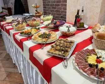 Hotel San - Пале - Buffet