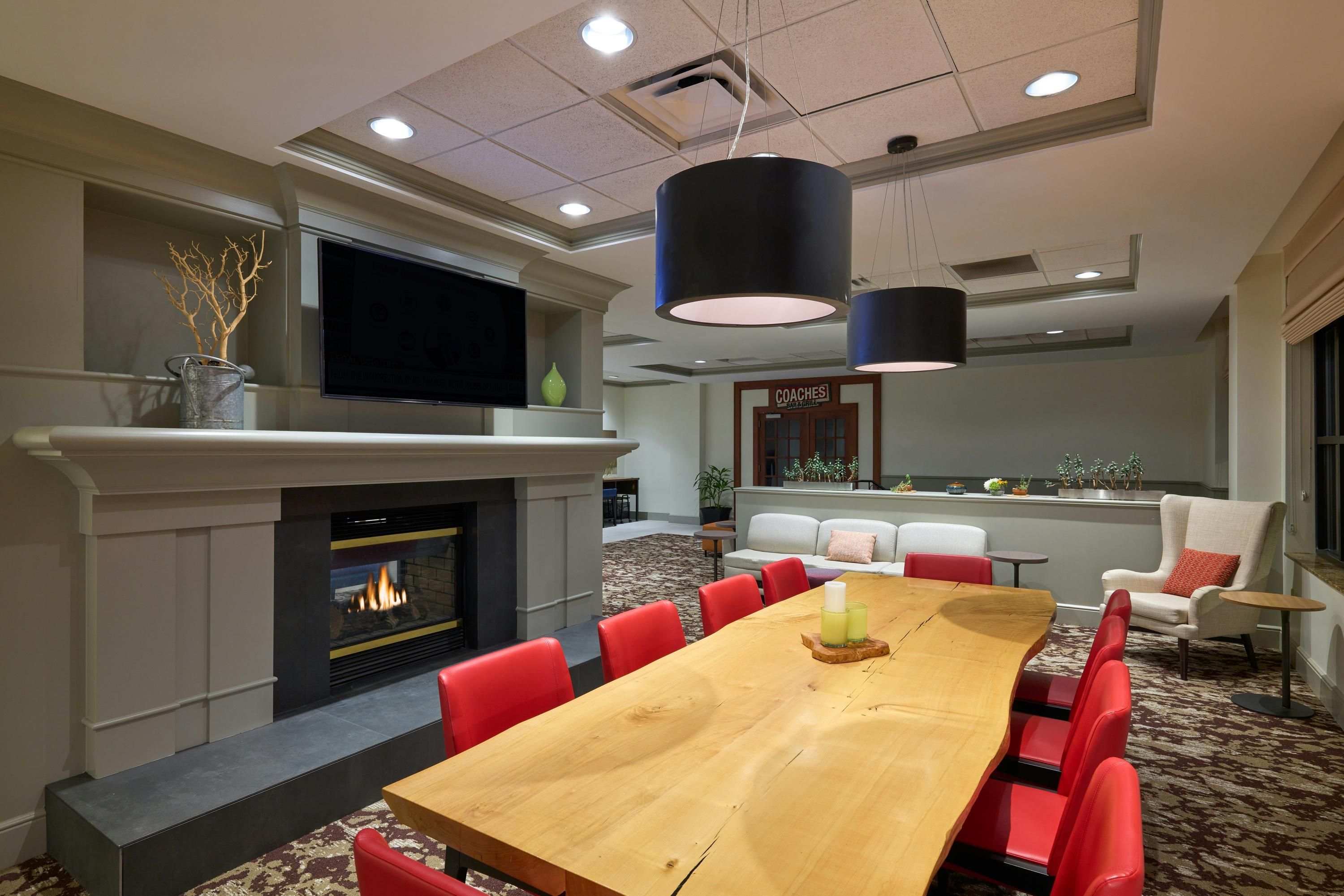 Hilton Garden Inn Bloomington - Bloomington - Lobby