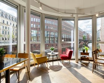 Ruby Lotti Hotel Hamburg by IHG - Hamburg - Lounge