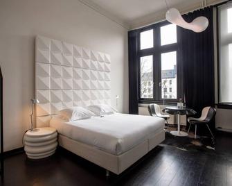 B&b Suites Feek - Anvers - Yatak Odası
