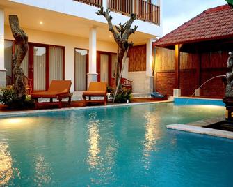 Amed Sunset Beach - Abang - Piscina