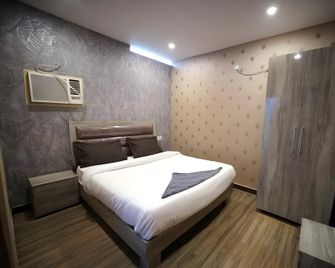 OYO Hotel Aartic - Kurukshetra - Bedroom