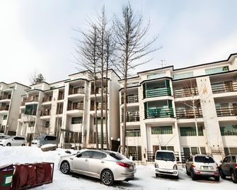 Eastern Park Resort - Pyeongchang - Building
