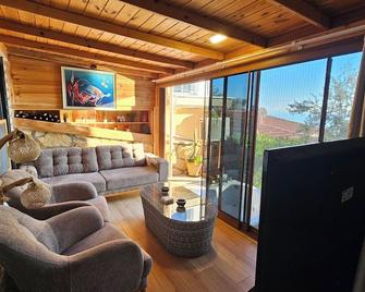 Suuyla Butik Otel - Edremit - Wohnzimmer