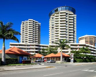 Ramada Hotel & Suites by Wyndham Noumea - נומאה - בניין