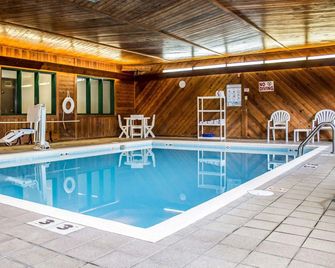 Quality Inn - Minocqua - Bazén