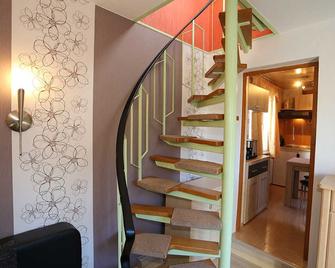 Apartment - holiday rentals on Burgwall in family Möller - Bergen auf Rügen - Stairs