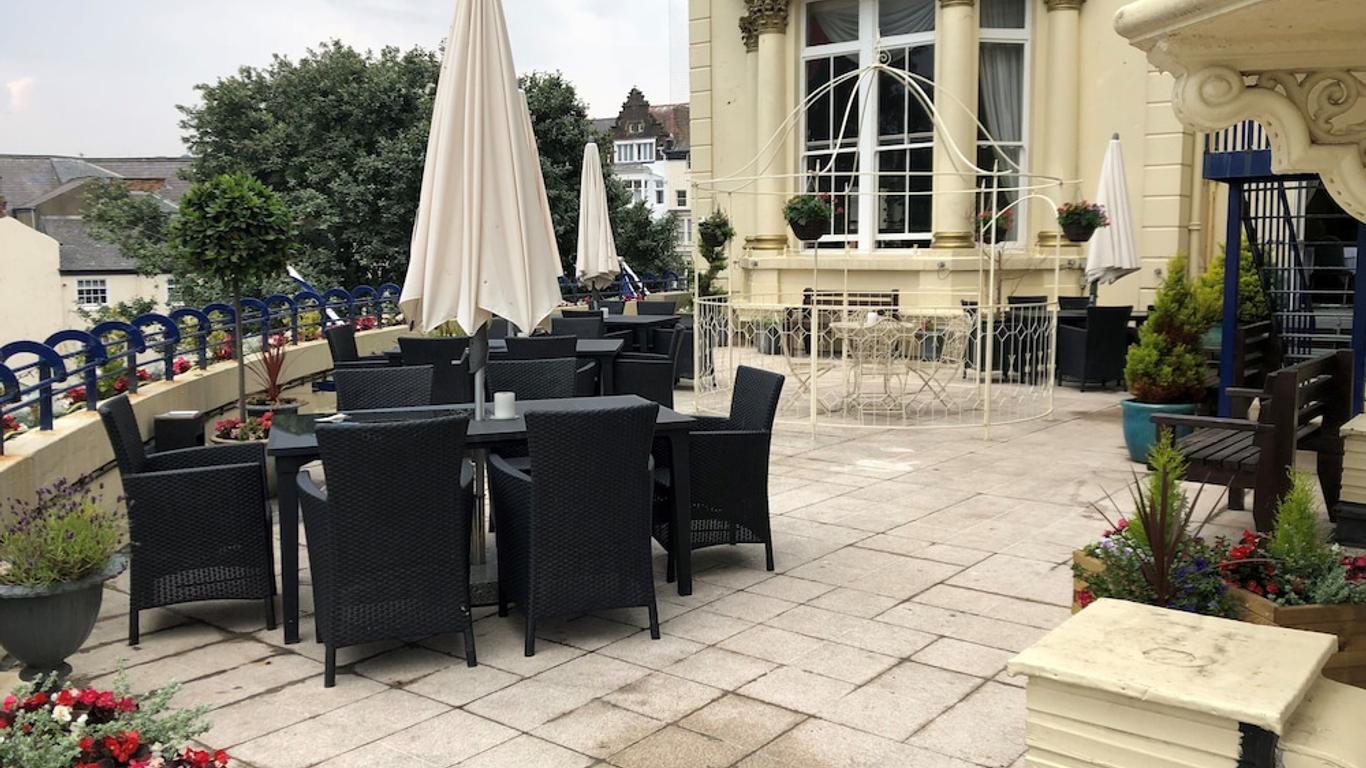 Royal Hotel