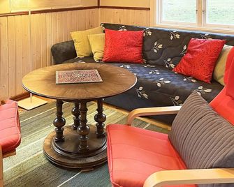 4 star holiday home in Ronneby-By Traum - Ronneby - Lounge