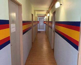 5 Minutes Airport Lodge - Penampang - Hallway