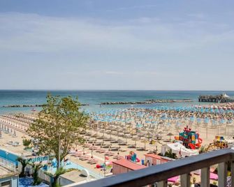 Hotel Olympia - גביצ'ה מארה - חוף