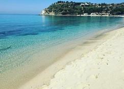 Bloom - Tropea - Beach