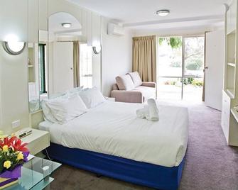 Nepean Country Club & Day Spa - Rosebud - Bedroom