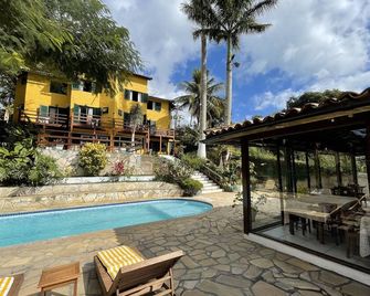 Pousada Saint Germain - Búzios - Pool