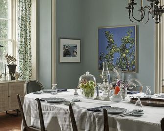 The Eddie Hotel and Farm - Prince Edward