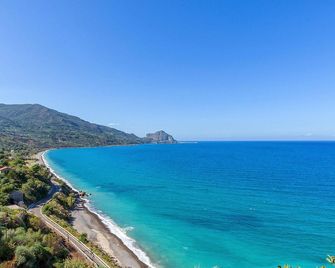 Cozy Home In Caccamo With Kitchenette - Caccamo - Playa