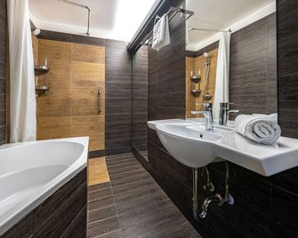 Andrassy Thai Hotel - Budapest