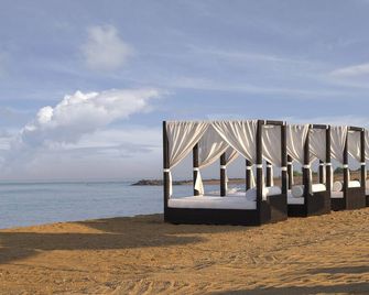 Anantara Kalutara Resort - Kalutara - Playa