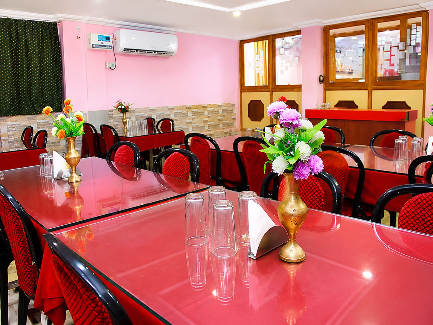 Hotel Sambit Palace Puri - Near Temple And Golden Sea Beach - بوري - مطعم