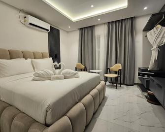 The Clover Hotel - Angeles City - Slaapkamer