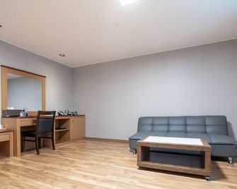 Gyeongpodae The Hotel Business - Gangneung - Habitación