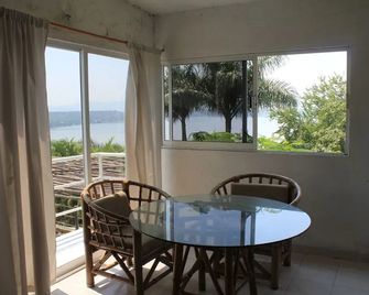 Teques inn - Puente de Ixtla - Balcón