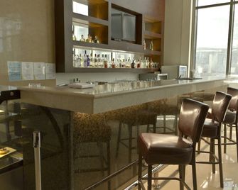 Mandarin Plaza Hotel - Ciudad de Cebú - Bar