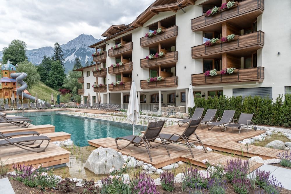 Familienhotel Christoph - Ellmau - Pool